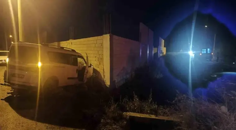 Adana’da Trafik Kazası: 1 Ölü, 2 Yaralı